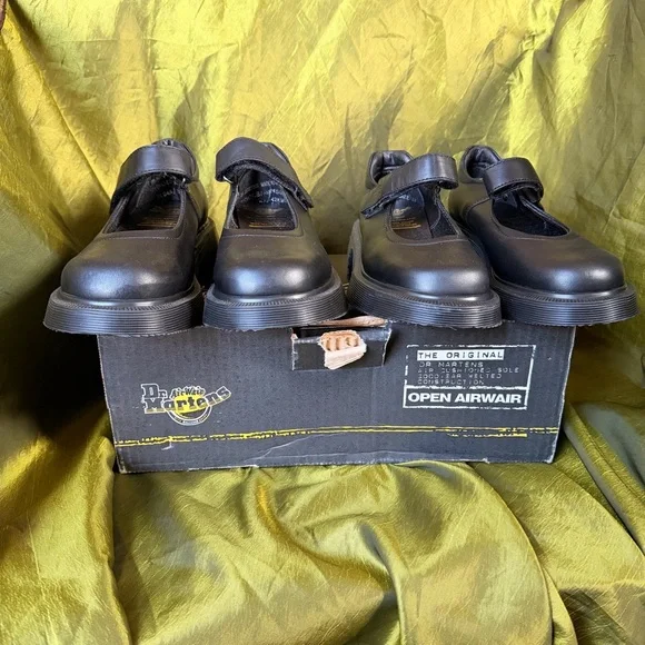 Vintage Dr. Martens Black Mary Jane Platforms various sizes! - Picture 10 of 10